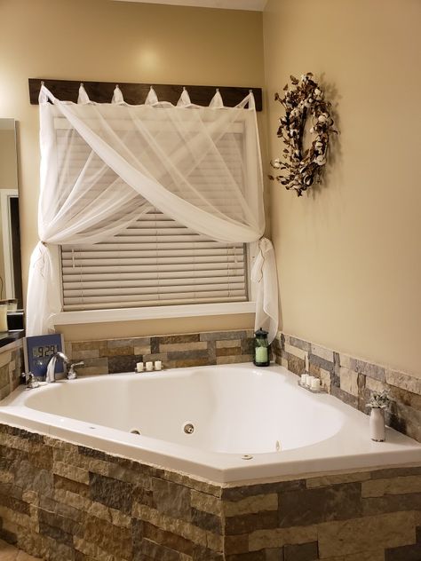 Decorate Garden Tub, Master Bath Tub Ideas Decor, Garden Tub Window Ideas, Corner Bath Tub Decor, Garden Tub Backsplash Ideas, Around Tub Decor Ideas, Big Tub Decor Ideas, Corner Tub Master Bath Decor, Garden Tub Ideas Master Bath