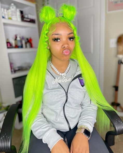 Neon Green Hair, Sleek Braided Ponytail, Wigs Hairstyles, Yellow Hair Color, Two Buns, Glamour Hair, Frontal Wig Hairstyles, Wig Colors, Hollywood Hair