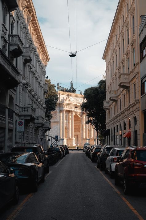 Arco della pace in milaan. Photography spot in milan. Milano Aesthetic, Milan Aesthetic, Milan City, Italy Street, Italy Milan, Italy Pictures, Architecture City, City Vibes, Milano Italy