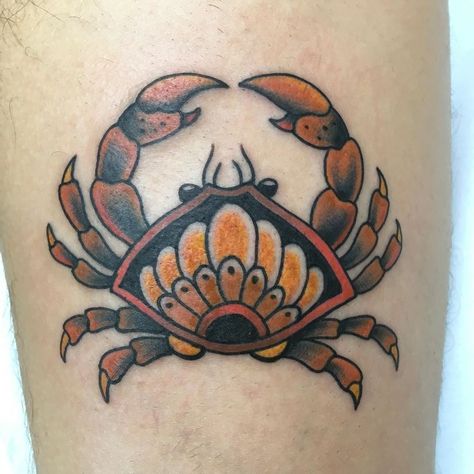 Traditional Crab Tattoo Black, Neo Traditional Sea Tattoo, Crab Japanese Tattoo, Traditional Crab Tattoo Design, Traditional Oyster Tattoo, American Traditional Crab Tattoo, Crab Tattoo Traditional, Traditional Shell Tattoo, Seafood Tattoo