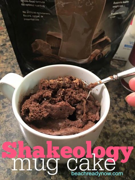 Shakeology Desserts, Shakeology Mug Cake, Cinnamon Mug Cake, Shakeology Recipes, Chocolate Shakeology, Mug Cake Recipe, Mug Cake Microwave, Beachbody Recipes, Cake Mug