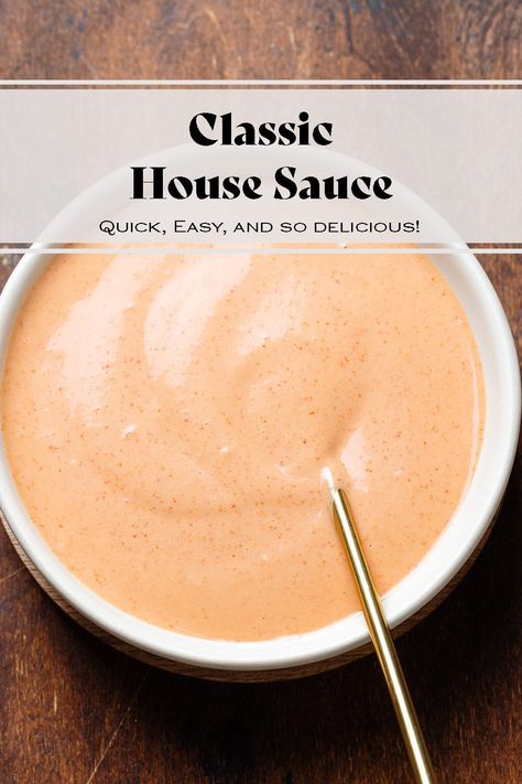 This is the BEST House Sauce you're ever going to make! It calls for mayonnaise or yogurt, ketchup, and lots of spices that make it the perfect balance of creamy, salty, savory, and spicy. It's great as a dip, on burgers, sandwiches, or protein. via @healthfulideas Waffle House Sauce Recipe, House Sauce Recipe, Maple Cranberry Sauce, Crispy Breakfast Potatoes, Best Sauce Recipe, Sandwich Sauces, Ketchup Sauce, Mayo Sauce, Tzatziki Sauce