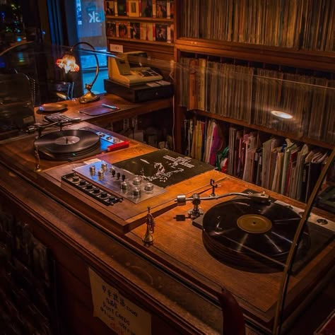 Vinyl Bar, Listening Bar, Dj Room, Vinyl Room, Record Room, Music Bar, Jazz Bar, Music Studio Room, Dj Setup