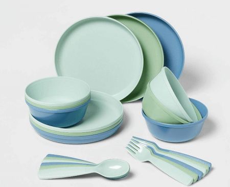 Ceramic Finishes, Kids Plates Set, Dishware Sets, Kids Dishes, Kids Dining, Plastic Dinnerware, Baby Plates, Baby Feeding Set, Kids Plates