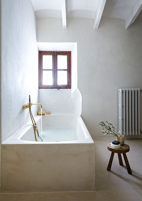 Minimal rustic bathroomMallorca | Moredesign #minimalbathroom Architecture Renovation, Minimalist Bathroom Design, Bad Inspiration, Interior Minimalista, River Rocks, Trendy Bathroom, Bad Design, Apartment Bathroom, Diy Remodel