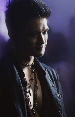 Magnus Bane Aesthetic, Shadowhunter Aesthetic, Robin Girl, Immortal Instruments, Harry Shum Jr, Harry Shum, Cold Face, Magnus Bane, Pirate Captain