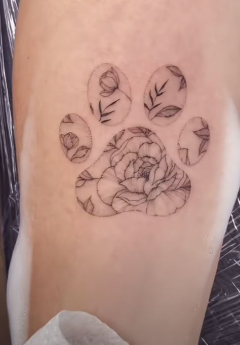 Floral Paw Tattoo, Paw Print Flower Tattoo, Floral Paw Print Tattoo, Win Lottery, Mum Tattoo, Unusual Tattoo, Favorite Tattoos, Dog Paw Tattoo, Paw Tattoo