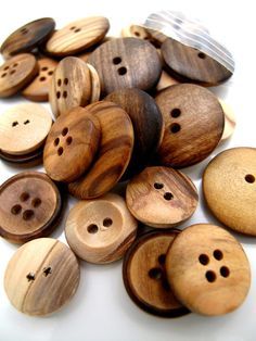 Large 4 Handmade wood buttons accessories 197x11 от INGUTE ... Wood Buttons Handmade, Rustic Wood Crafts, Primitive Wood Crafts, Natural Buttons, Barn Wood Crafts, Wood Buttons, Primitive Crafts, Button Art, Primitive Christmas