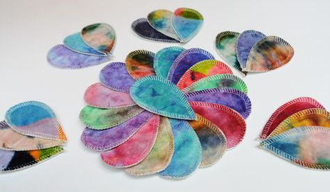 Set of THREE 'fluff folds' - interlabial pads - "assorted colourways" Interlabial Pads, Cloth Menstrual Pad, Menstrual Pads, Handmade Baby Gifts, Period Panties, Cloth Pads, Baby First Birthday, Sustainable Living, Handmade Baby