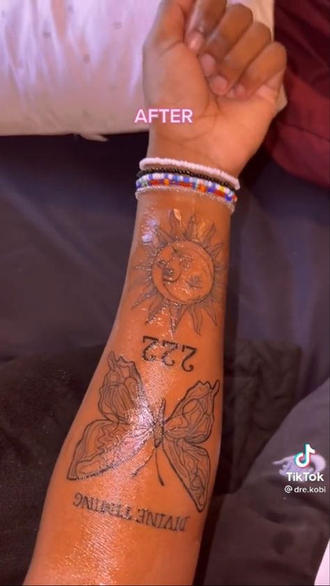 Arm Tattoo Spiritual, Forearm Tattoo Black Women, Tattoo Black Women, Tattoo Sun, Piercings Ideas, Gangsta Tattoos, Pretty Hand Tattoos, Tasteful Tattoos, Tattoos For Black Skin