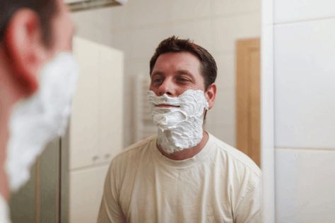 7 Body Parts That Men Should And Should Not Shave – Fashion Hombre Manscaping Tips, Plucking Eyebrows, Eyebrow Grooming, Yes But, Bald Men, Grow Beard, Body Hair Removal, Grooming Routine, Mens Shaving