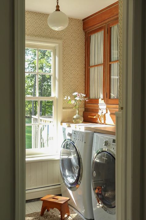 Laundry Room Refresh Old Home Restoration, Manufactured Home Interior Ideas, Interior Reference, Hampshire House, Sims Houses, Laundry Room Inspiration, House Things, Utility Room, Dream House Interior