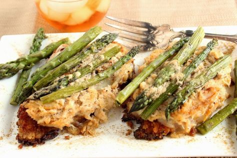 Best Ever Chicken Oscar with Crab and Butter Wine Sauce Chicken Oscar Recipe, Chicken Oscar, Asparagus Recipes Baked, Keto Holiday Recipes, Crab Meat Recipes, Keto Holiday, Breaded Chicken Breast, Baked Asparagus, Zip Lining