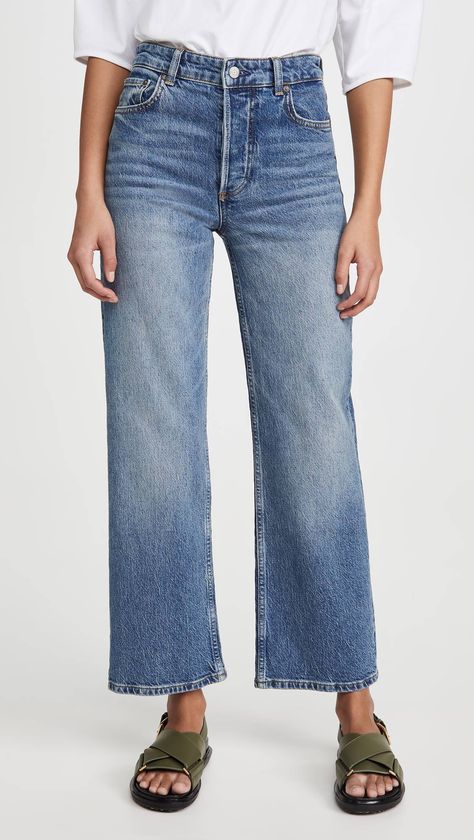 The 17 Best High-Waisted Flared Jeans and How to Wear Them | Who What Wear High Waisted Flare Jeans, Jean Trends, Denim Trends, High Waisted Flares, Stylish Dress Designs, Mode Vintage, Flared Jeans, Look Chic, Who What Wear