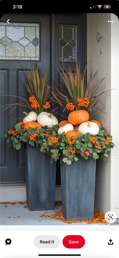 Front Porch Topiary Ideas, Porch Topiary, Easter Porch, Front Porch Planters, Tall Planters, Fall Ideas, Thanksgiving Decor, Porch Decor, Thanksgiving Decorations