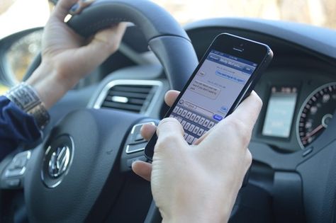 5 ways your unknowingly encouraging your kids to text and drive Texting And Driving, Texting While Driving, Drivers Ed, Cheap Car Insurance Quotes, Drivers Education, Distracted Driving, Journal News, Best Car Insurance, Cheap Car Insurance