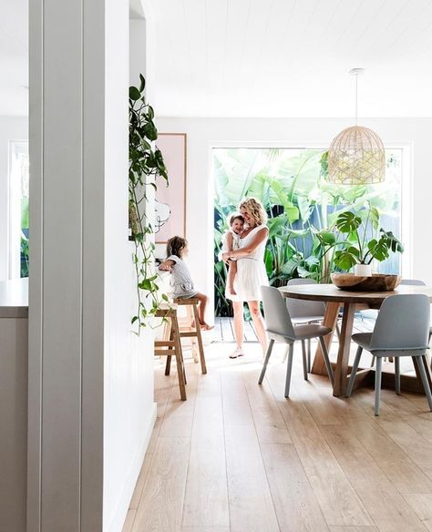 Warm Whites, Boho Beach House, Weatherboard House, Australian Interior, 1920s House, Modern Renovation, Hollywood Homes, Scandi Boho, Melbourne House