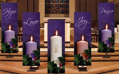 Advent Church Decorations, Advent Wreath Candles, Christian Christmas Decorations, Advent Decorations, Christmas Flower Decorations, Church Christmas Decorations, Christmas Advent Wreath, Church Altar Decorations, Christmas Decorations Centerpiece