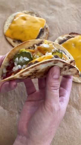 Full recipe for these viral Big Mac tacos below. 1. Place about 2oz o... | Big Mac Tacos | TikTok Street Taco Tortillas, Smashed Tacos, Big Mac Tacos, Mac Tacos, Street Taco, Jonah Hill, Burger Sauce, Gourmet Burgers, Tacos Beef