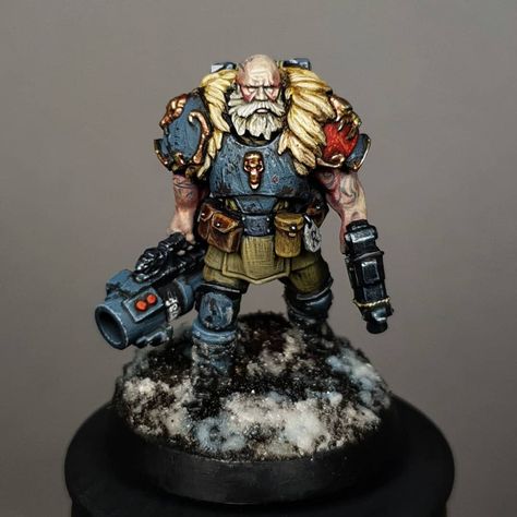 Josua Lai (@josualai.miniatureart) • Instagram photos and videos Space Wolves Scouts, Space Viking, Wolf Scouts, Warhammer 40k Space Wolves, Miniatures Painting, Rogue Traders, Warhammer Figures, Painted Miniatures, Dnd Monsters