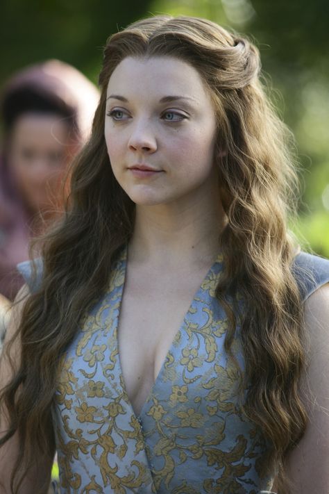 Natalie Dormer Margaery Tyrell #brunette #2K #wallpaper #hdwallpaper #desktop Margery Tyrell, Game Of Thrones Costumes, Margaery Tyrell, Cersei Lannister, Gra O Tron, Natalie Dormer, Step By Step Hairstyles, Sophie Turner, Emilia Clarke