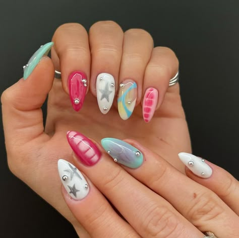 Funky August Nails, Funky Summer Nails, Graffiti Nails, Custom Press On Nails, Cute Simple Nails, Cute Nail Ideas, Nail Art Inspo, Nail Swag, New Nails