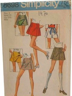 1970s Sewing Patterns, Patron Vintage, Vintage Dress Patterns, Skirt Patterns Sewing, Retro Mode, Creation Couture, Skirt Mini, Simplicity Sewing Patterns, Fashion Sewing Pattern