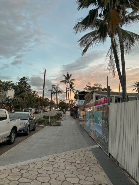 airlie beach activities Airlie Beach Australia, 2024 Manifesting, Whitehaven Beach, Boat Service, Insta Highlights, Australia Beach, Beach Australia, Airlie Beach, Best Boats