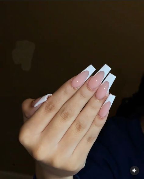 Hottest Nail Designs, Long French Tip Nails, White Tip Acrylic Nails, Nails Festive, Milky Nails, Acrylic Nail Set, White Acrylic Nails, Acrylic Press On Nails, French Tip Acrylic Nails