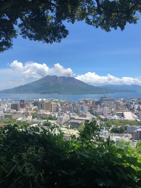 Japan Life Aesthetic, Rural Japan, Constantly Hungry, Japan Summer, Japanese Nature, Japan Life, Kagoshima, Life Aesthetic, Dream Travel Destinations