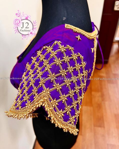 Half Hand Aari Work Blouse, Aari Short Sleeve Designs For Blouse, Aari Work Blouse Half Sleeve, Half Hand Aari Blouse Design, Half Sleeve Aari Work Blouse Design, Short Sleeve Aari Work Blouse Designs, Sleeve Aari Work, Bridal Aari Work Blouse, Bridal Aari Work