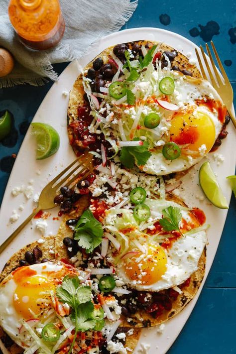 Breakfast Recipes With Eggs, Recipes With Eggs, Huevos Rancheros Recipe, Chipotle Salsa, Mexican Breakfast, Egg Recipes For Breakfast, Recipes Breakfast, Breakfast Brunch Recipes, Breakfast Dishes