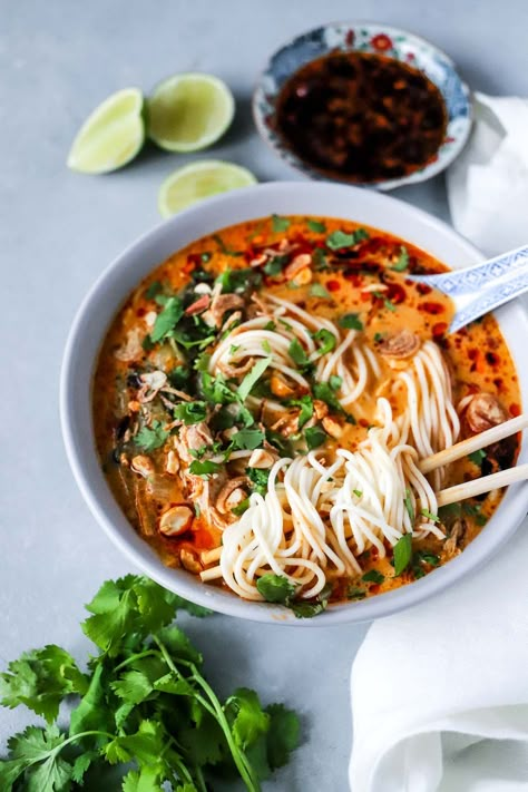 Thai chicken khao soi (coconut curry noodle soup) recipe Crispy Chicken Khao Soi Noodle Soup Half Baked Harvest, Thai Yellow Curry Noodle Soup, Thai Curry Noodle Soup, Pad Thai Soup, Thai Coconut Curry Chicken Soup, Chicken Curry Noodles, Khao Soi Recipe, Chicken Khao Soi, Coconut Curry Noodle Soup