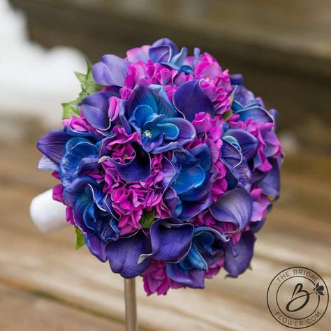 Wedding Bouquets Purple, Galaxy Orchid, Rocker Wedding, Hydrangea Bouquet Wedding, Galaxy Wedding, Wedding Flowers Hydrangea, Purple Bridal Bouquet, Offbeat Wedding, Wedding Themes Summer