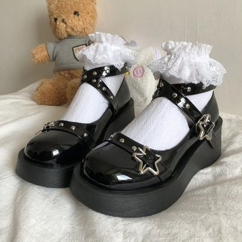 Emo Shoes, Harajuku Shoes, Goth Platforms, Shoes Star, Mary Jane Platform Shoes, Zapatos Mary Jane, Gothic Shoes, Platform Shoe, Kawaii Shoes