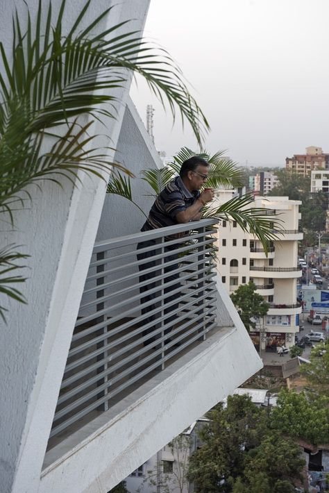 Gallery of Ishatvam 9 / Sanjay Puri Architects - 11 Sanjay Puri Architects, Sanjay Puri, Iron Balcony Railing, Balcony Glass Design, Architecture Design Process, Handrail Design, House Main Gates Design, Balcony Grill, House Outer Design