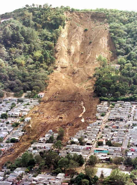 Deforestation- This landslide in El Salvador in 2001, was caused after severe deforestation weakened the land. When an earthquake struck, the landslide alone killed 585 people in one town Green Environment, Wild Nature, Aragon, Natural Phenomena, Planet Earth, Natural Disasters, Amazing Nature, Natural Wonders, Mother Earth