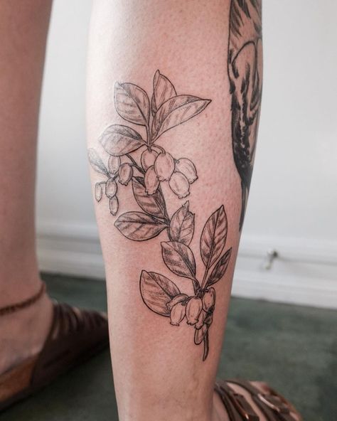 Tree Branch Tattoo, Tattoos Instagram, Manzanita Tree, Manzanita Branches, Branch Tattoo, Gray Tree, Tattoos Art, Tree Tattoo, Black And Grey Tattoos