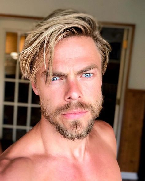 Derek Hough https://familytron.com/derek-hough/ Derek And Julianne Hough, Shirley Ballas, Mark Ballas, Mother Photos, Jennie Garth, Father Photo, Drew Scott, Derek Hough, Sister Photos