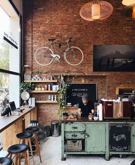 Rustic Coffee Shop, Kaffe Bar, Loft Cafe, Butik Design, Barista Tools, Rustic Cafe, Architecture Restaurant, Coffee Shop Interior Design, Cozy Coffee Shop