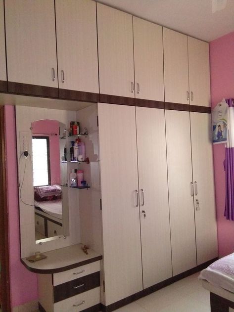 Stylish wodroab ideas Bedroom Cupboard Designs Modern, Bedsheets Designs, Wooden Cupboard Design, Modern Bedroom Wardrobe, Wardrobe Laminate Design, Wall Wardrobe Design, Almirah Designs, New Ceiling Design, Bedroom Cupboard