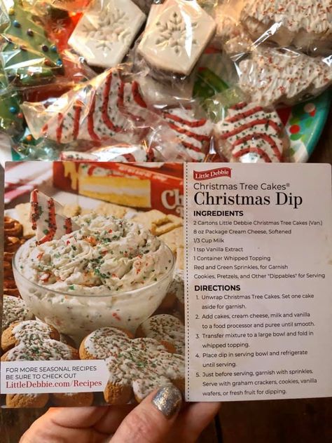 Christmas Tree Cake Dip, Tree Cake Dip, Christmas Tree Dip, Little Debbie Christmas Tree, Cookies And Candy, Christmas Dip, Christmas Tree Cakes, Cake Dip, Little Debbie