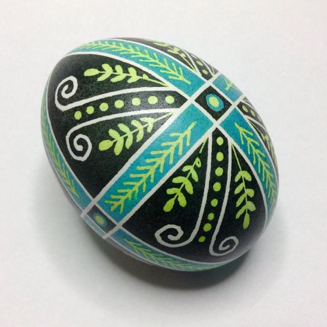 Pysanky Eggs Pattern, Pysanky Egg, Easter Embroidery Patterns, Polish Easter, Egg Ideas, Orthodox Easter, Easter Egg Art, Carved Eggs, Easter Egg Pattern