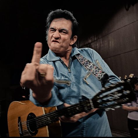 Johnny Cash Middle Finger, Johnny Cash Tattoo, Finger Photo, Johnny Cash Art, Giving The Finger, Outlaw Women, Music Home Decor, Country Playlist, Playlist Covers Photos