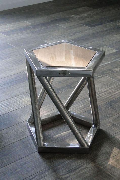 Coffee Table Design Modern, Welded Furniture, Kursi Bar, Metal Furniture Design, Industrial Livingroom, Welding Table, Welding Tools, Lounge Design, Iron Furniture