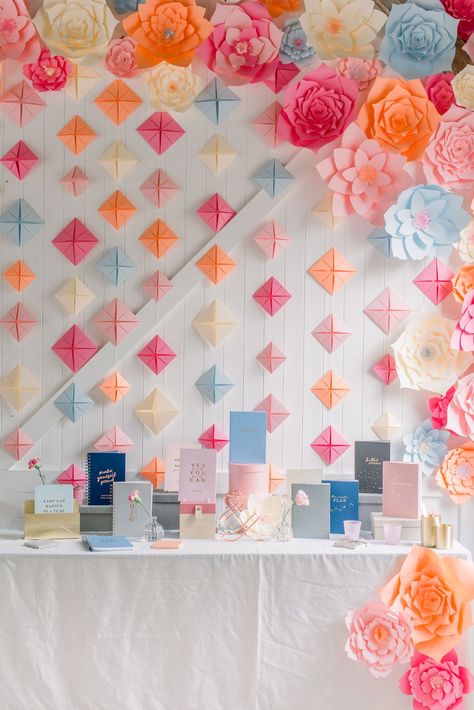 Origami Backdrop, Backdrop Foto, Floral Origami, Origami Installation, Origami Party, Mindful Journal, Pastel Backdrop, Origami Decor, Journal Collection