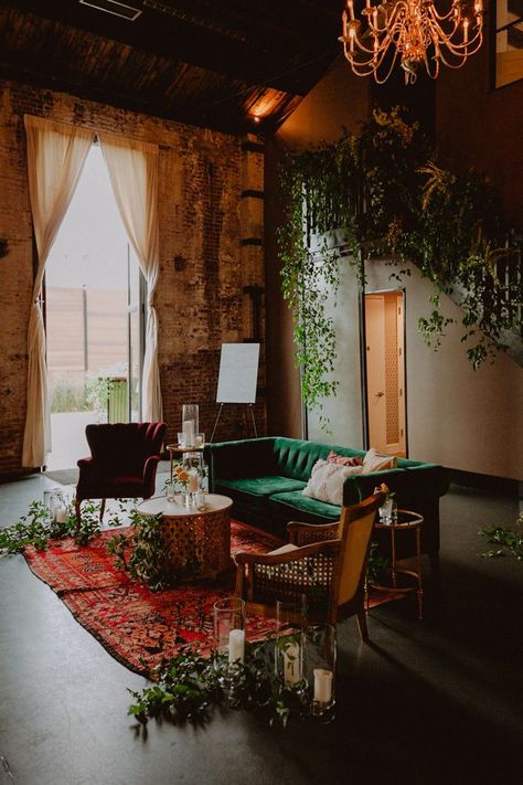 We love the combination of industrial exposed brick paired with mid-century furniture accents for this Brooklyn wedding | Image by Chellise Michael Photography Wedding Lounge, Brooklyn Wedding, Venue Decor, Nyc Wedding, Wedding Seating, Exposed Brick, Industrial Wedding, Lounge Furniture, Green Building