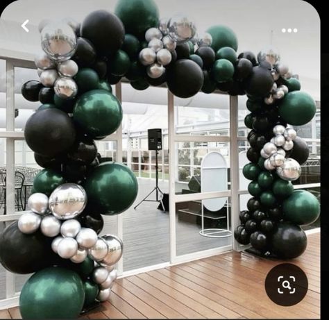 Ideas For 18th Birthday, Nyc Bday, Emerald Green Decor, Black And White Balloons, Black Party Decorations, 55th Birthday, 18th Bday, Balloon Arches, Birthday Event