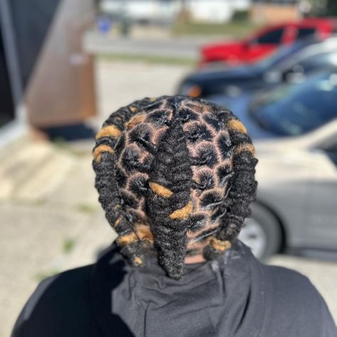 Fye 🔥 Fishtail Braids on Locs Come #KeepItCoco 👑 - - #ImperialTressesLLC #CocoTheeColddess #columbusohio #ohiostylist #columbusbraider #hairstylist #inspo #reels #trending #explorepage #braider #foryou #explore #viral #fyp #foryoupage #instantlocs #locs #locstyles #locnation #starterlocs #retwist #locjourney #loctician #neat #fishtailbraid Braids On Locs, Fishtail Braids, Starter Locs, Loc Styles, Fish Tail Braid, Locs, Hair Stylist, Braids, Twist