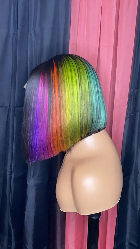 Colorful bob Black Bob With Colored Highlights, Colorful Bobs For Black Women, Colorful Bob, Colored Bob, Middle Part Bob, Colored Bobs, Color Bob, Quick Weave Bob, Birthday Hairstyles